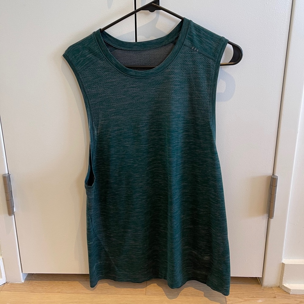 Lululemon medium green tank
